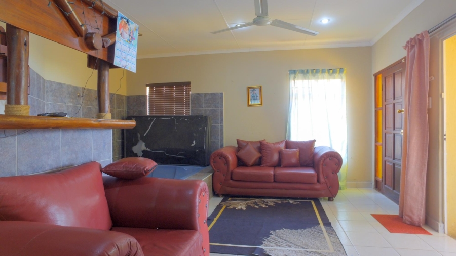 3 Bedroom Property for Sale in Safari Gardens North West